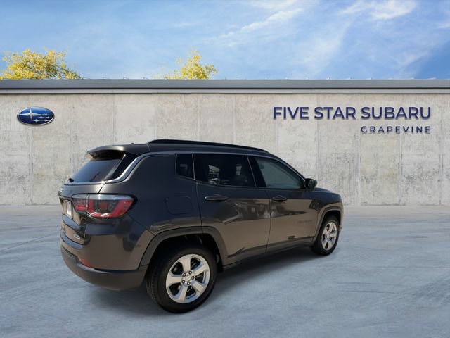 Used 2018 Jeep Compass Latitude w/ Popular Equipment Group FWD image 8