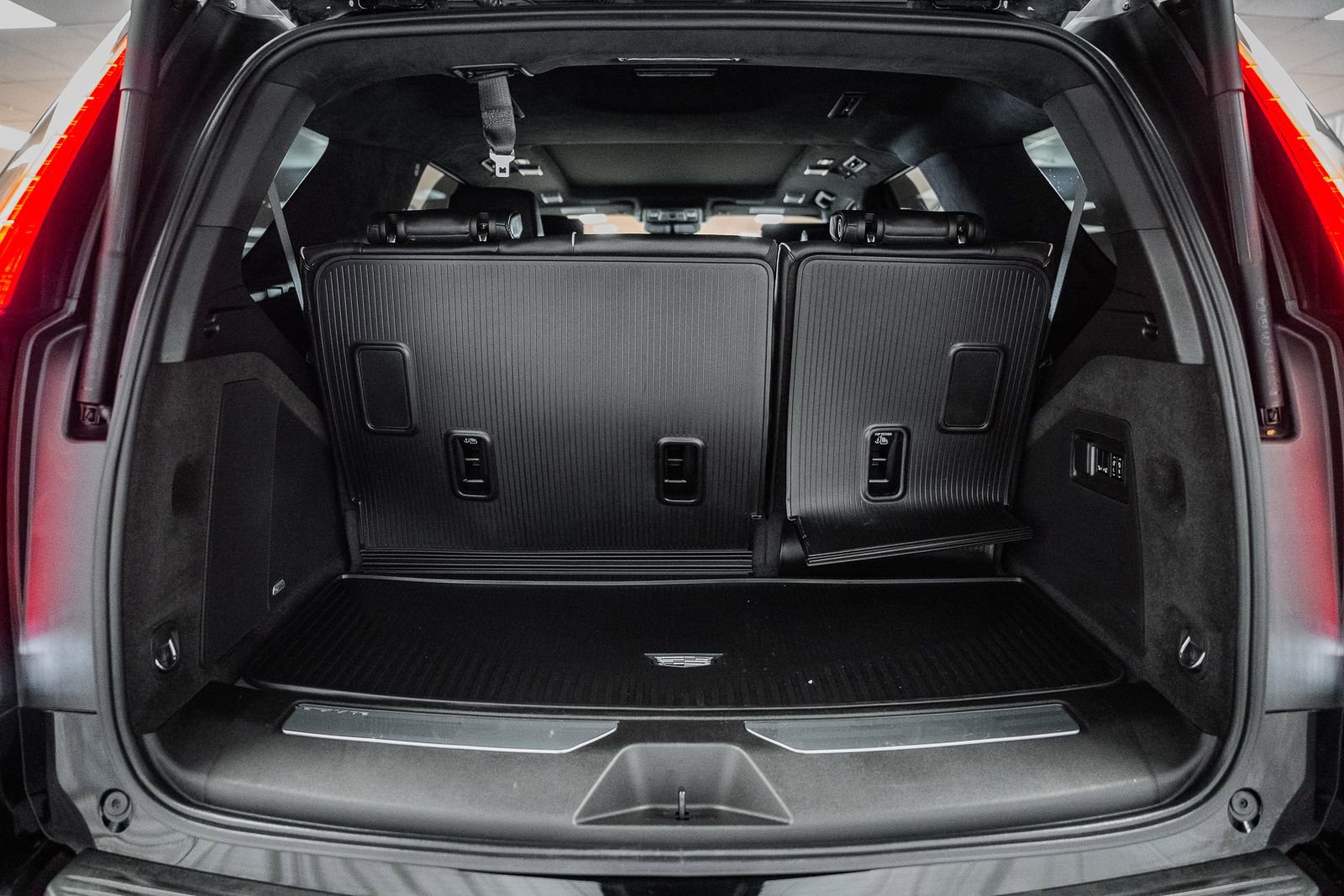 Used 2023 Cadillac Escalade V w/ LPO, Floor Liner Package image 11