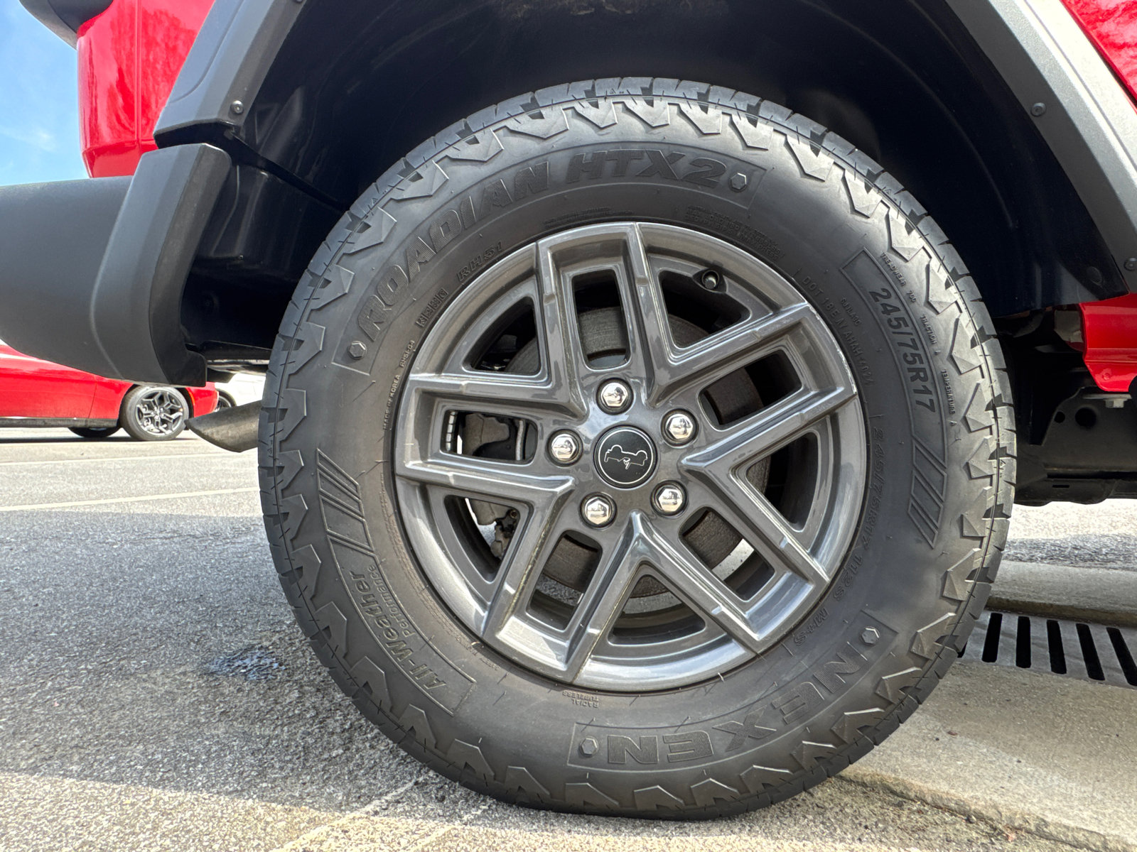 Used 2025 Jeep Wrangler Sport S image 18