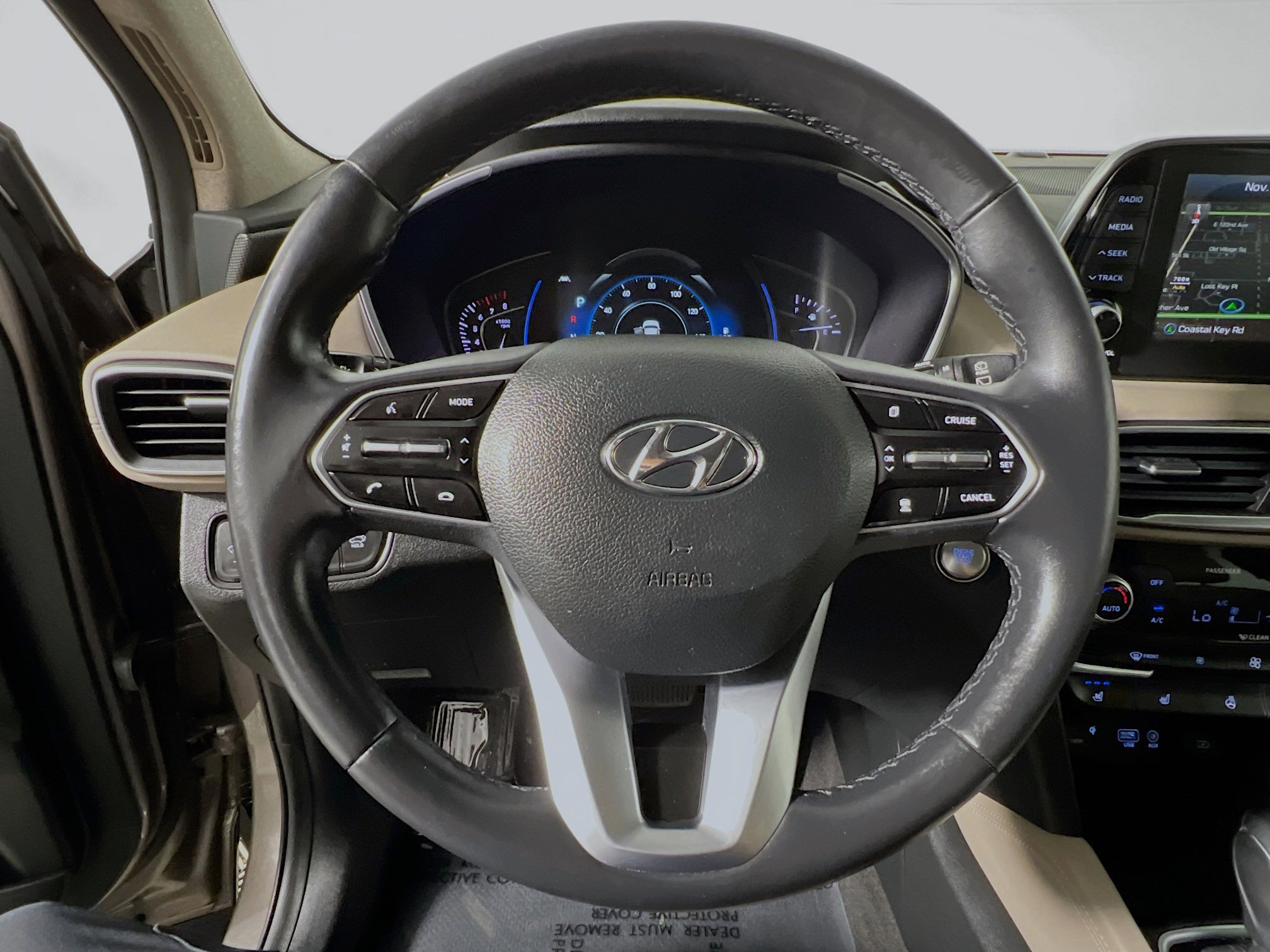 Used 2019 Hyundai Santa Fe FWD image 18