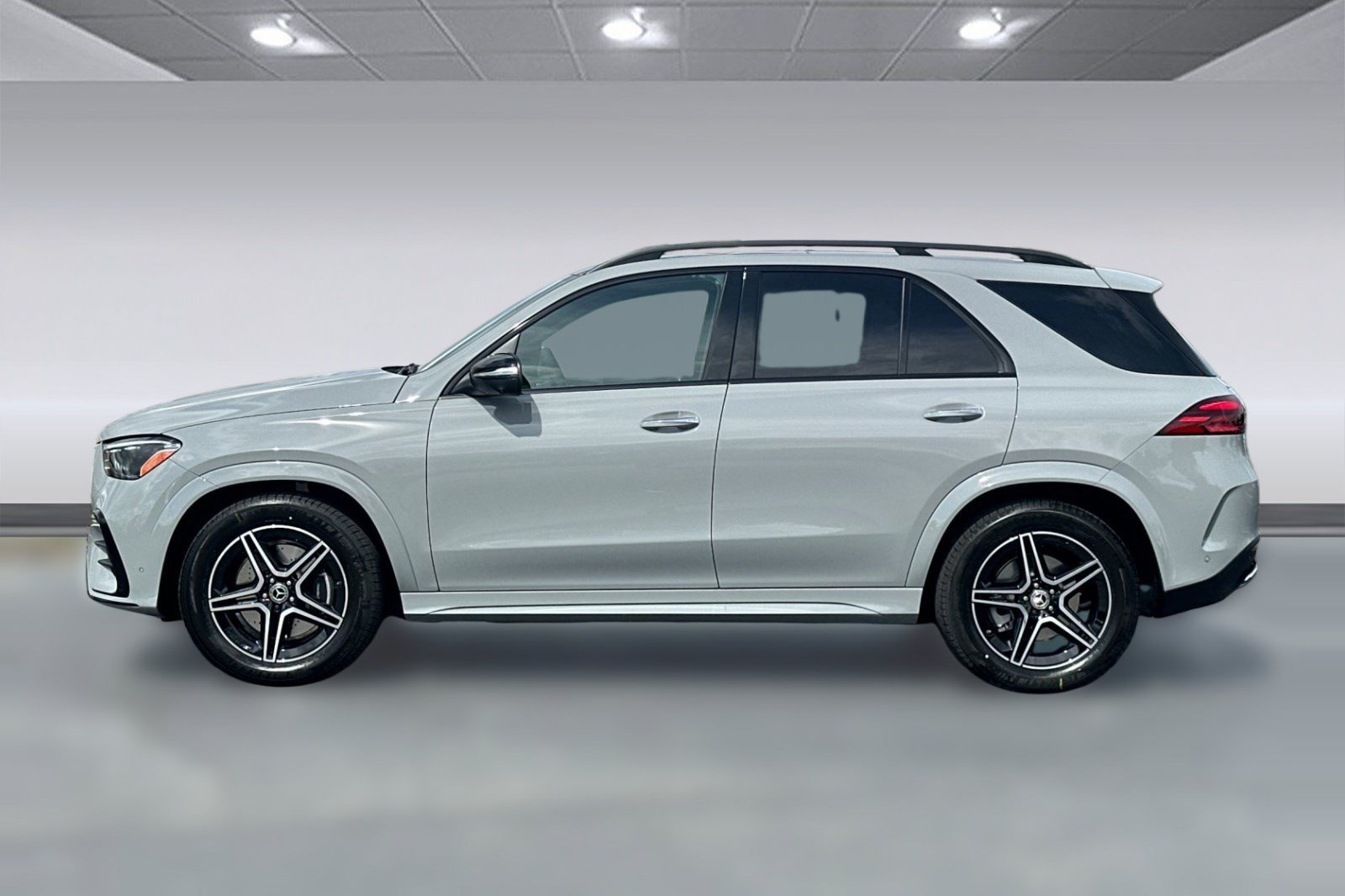 New 2026 Mercedes-Benz GLE 450 4MATIC image 2