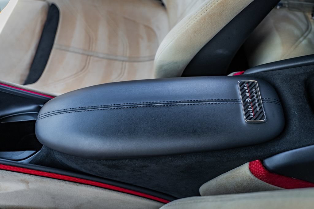 Used 2022 Ferrari Roma RWD image 35