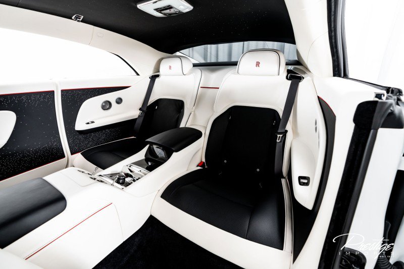 Used 2024 Rolls-Royce Spectre w/ Spectre Launch Package image 30