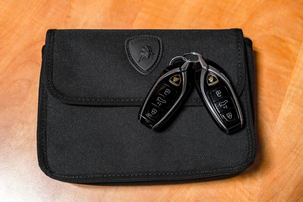 Used 2022 Lamborghini Urus AWD/4WD image 65