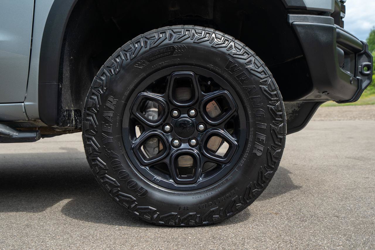 Used 2024 Chevrolet Silverado 1500 ZR2 w/ ZR2 Bison Edition AWD/4WD image 11