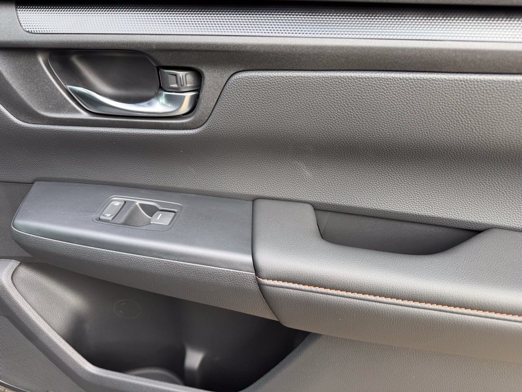 Used 2025 Honda CR-V Sport-L image 47