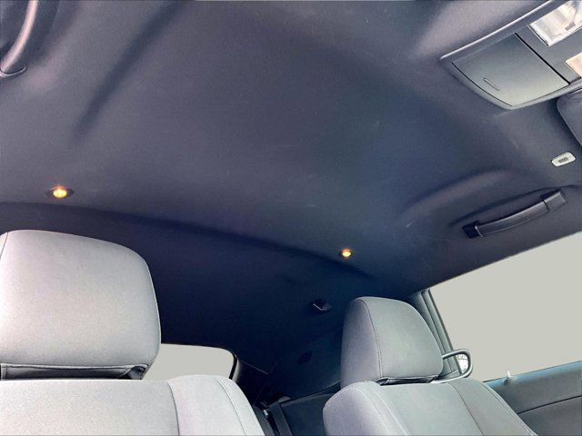 Used 2019 Dodge Challenger SXT image 17