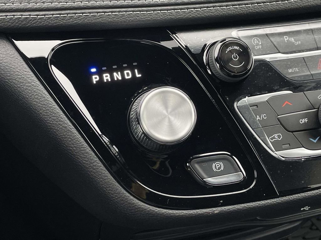 New 2026 Chrysler Pacifica Select image 39
