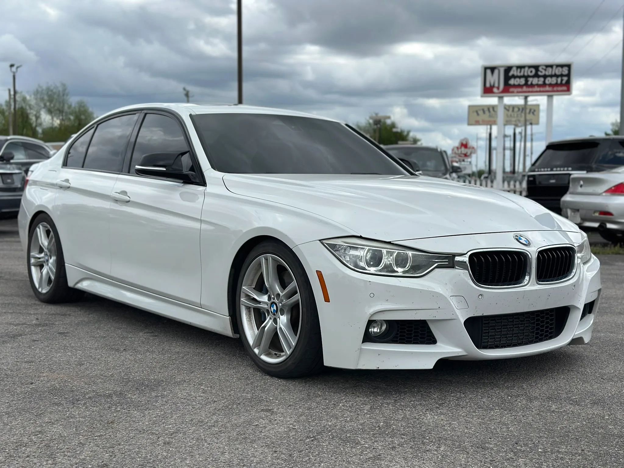 Used 2015 BMW 335i Sedan RWD image 4