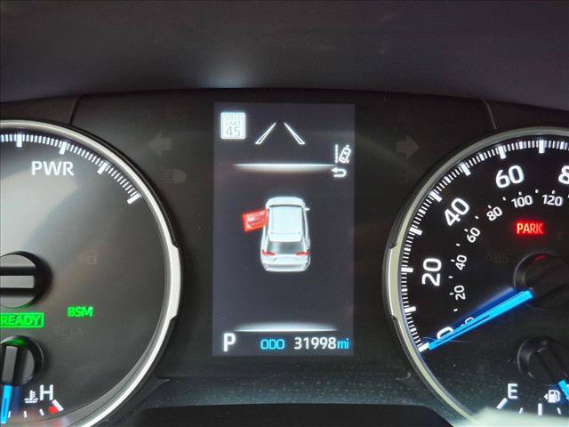 Used 2022 Toyota RAV4 XLE Premium AWD/4WD image 10