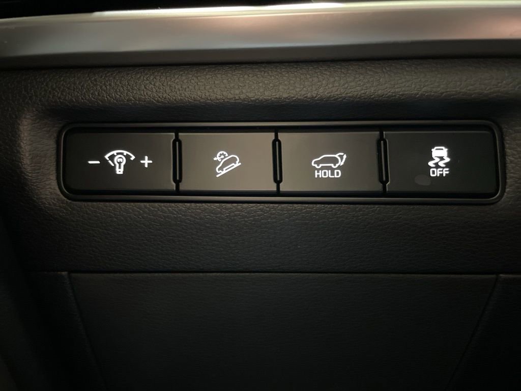 Used 2024 Kia Telluride EX w/ EX Captain's Chair Package image 19