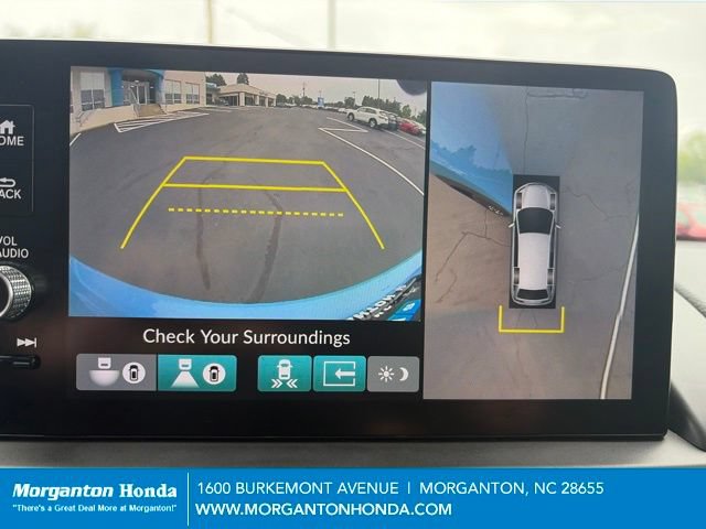 Used 2025 Honda Pilot TrailSport image 24