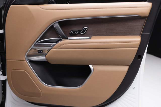 Used 2023 Land Rover Range Rover SE image 56