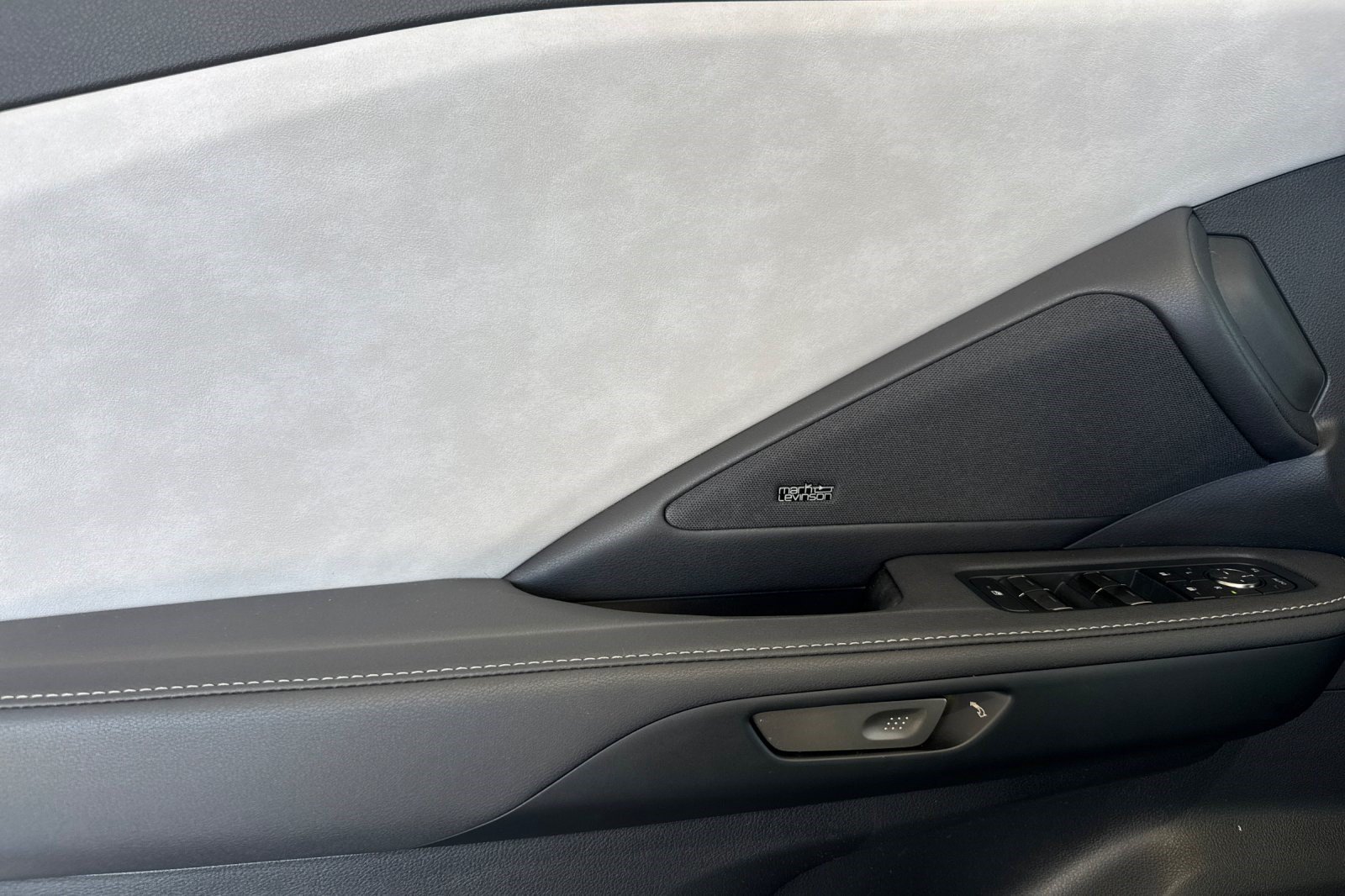 Certified 2026 Lexus TX 550h AWD Plug-In Hybrid w/ Technology Package image 12