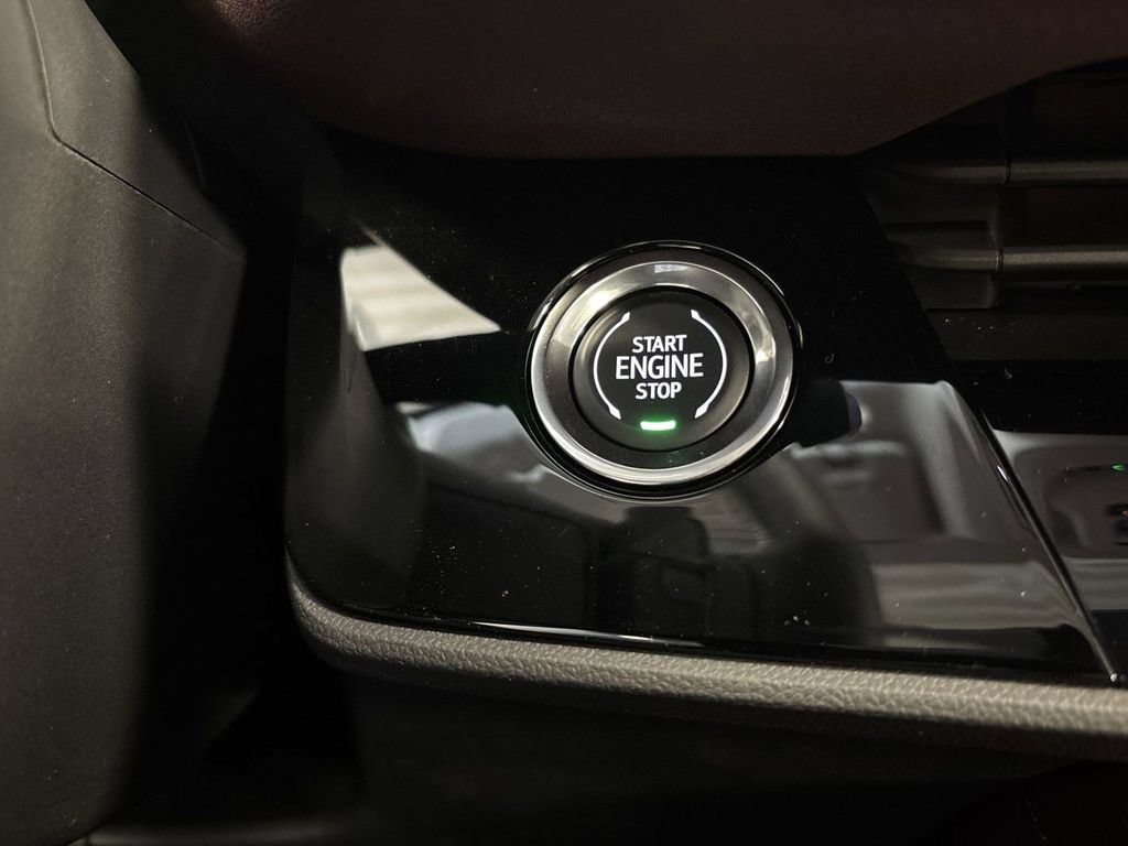 New 2025 Buick Envision Sport Touring AWD/4WD image 21
