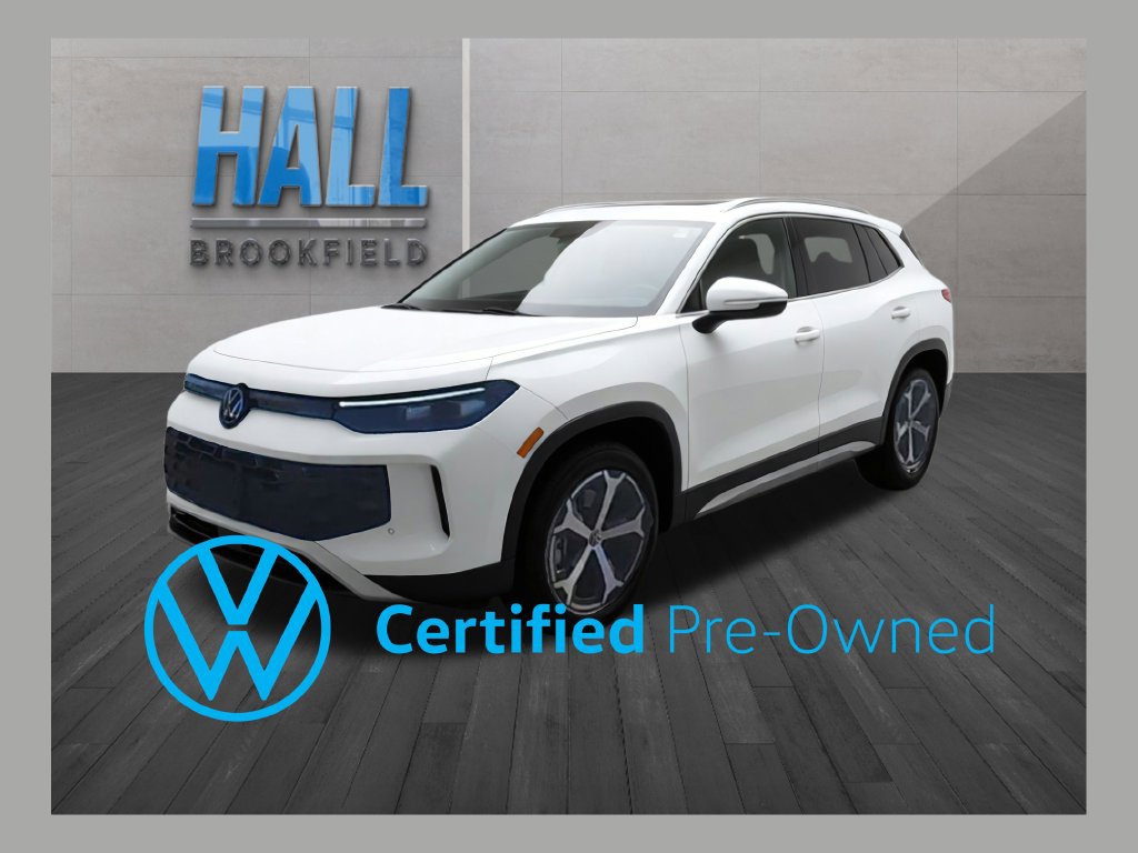 Certified 2026 Volkswagen Tiguan SE AWD/4WD image 1