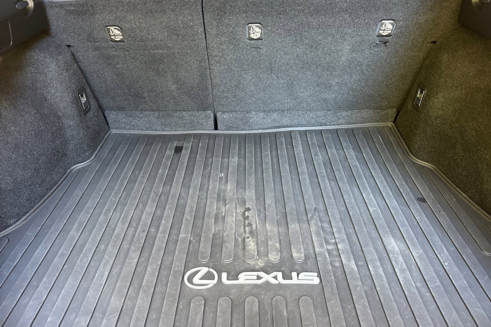 Used 2020 Lexus UX 200 F Sport w/ F Sport Premium Package image 31