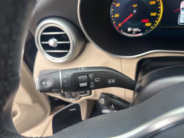 Used 2021 Mercedes-Benz GLC 300 4MATIC image 20