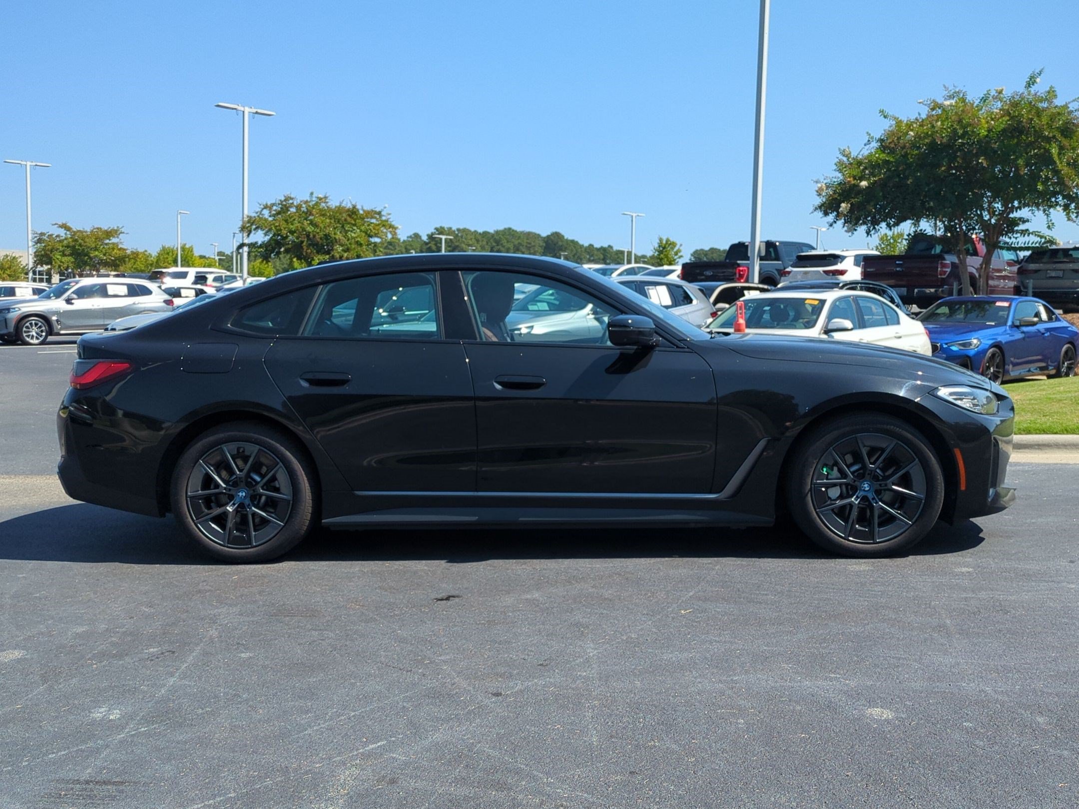 Certified 2023 BMW i4 eDrive40 w/ Parking Assistance Package RWD image 11