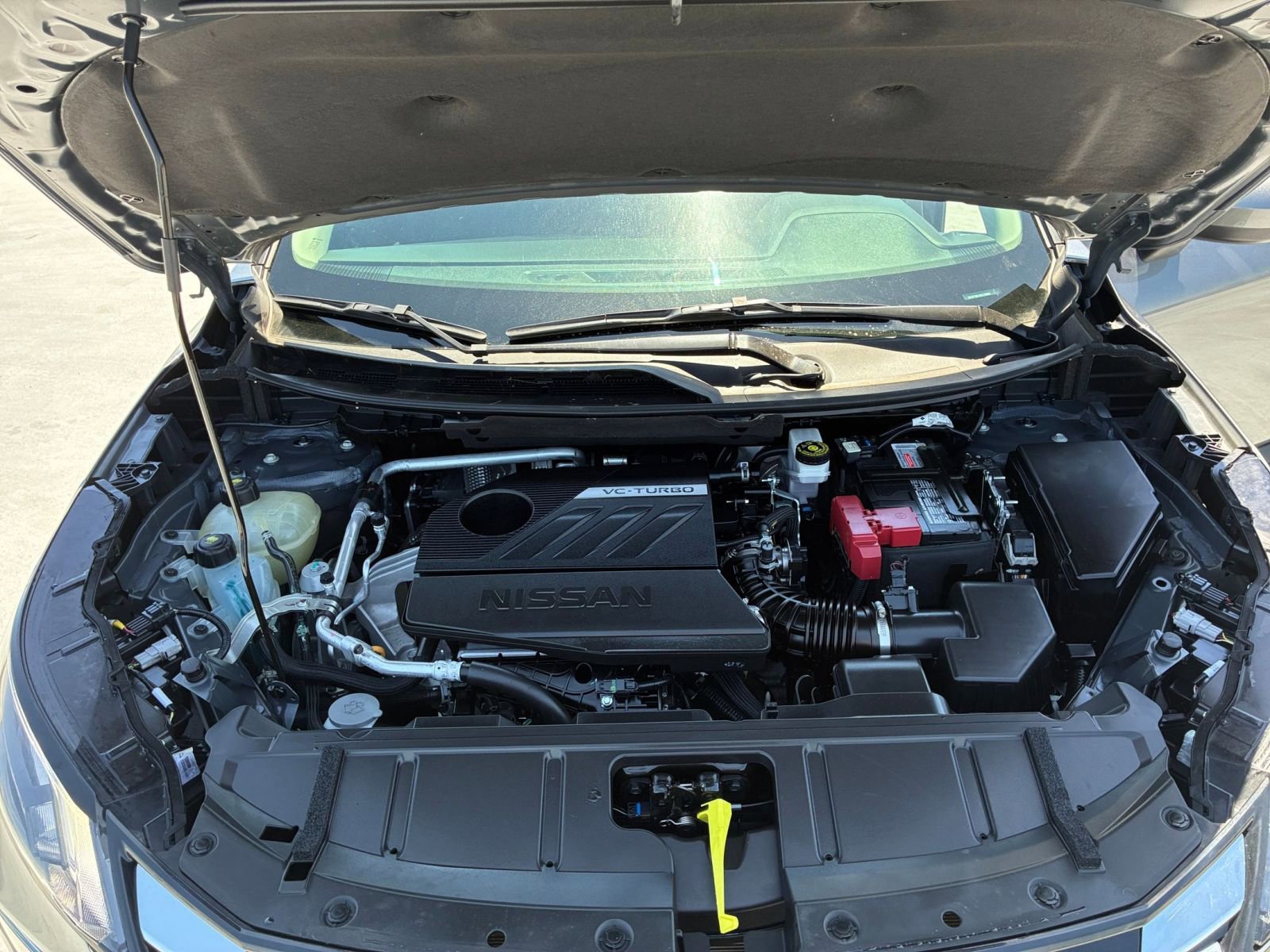 Used 2025 Nissan Rogue SV FWD image 34