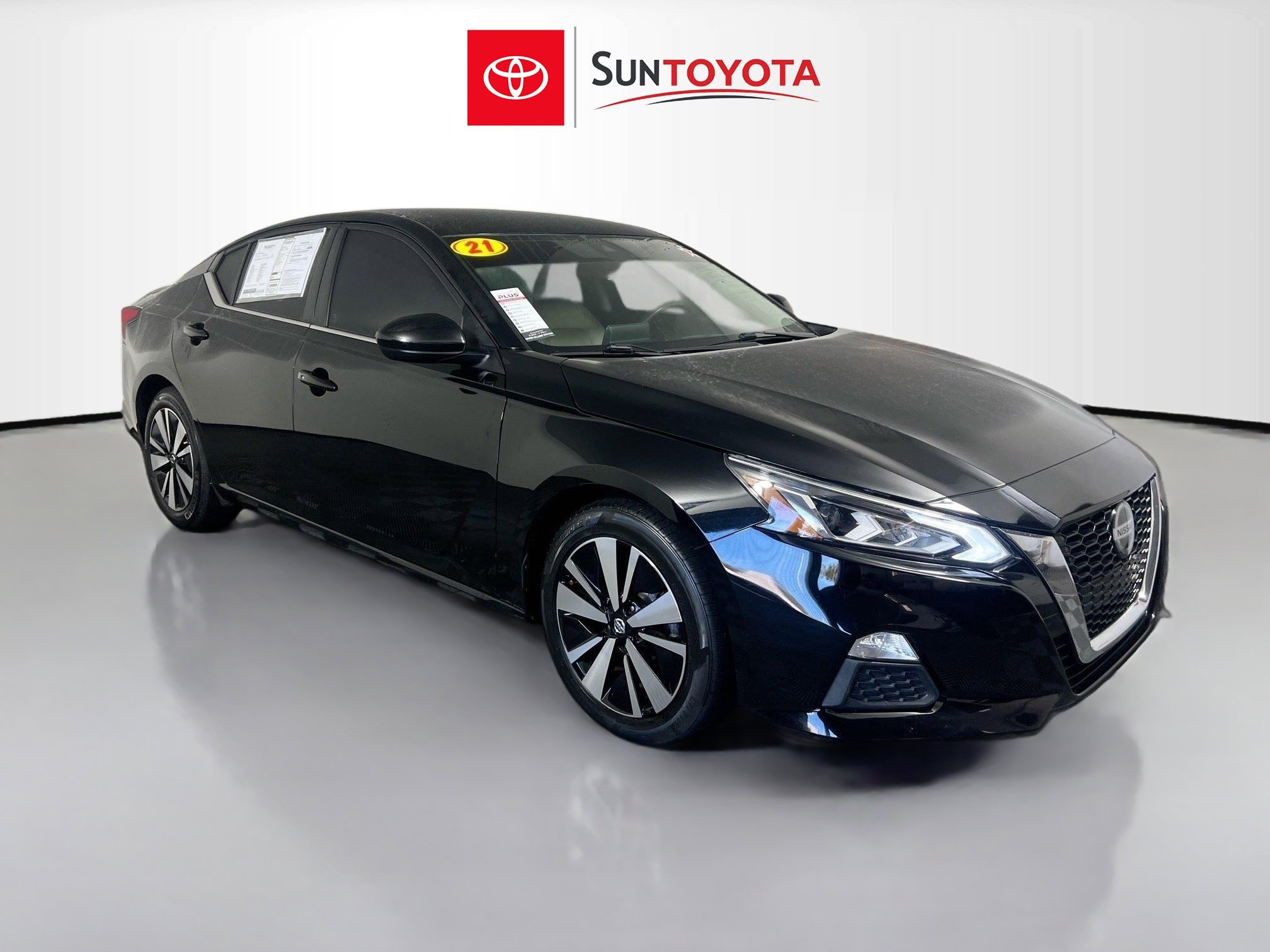 Used 2021 Nissan Altima 2.5 SV FWD image 1