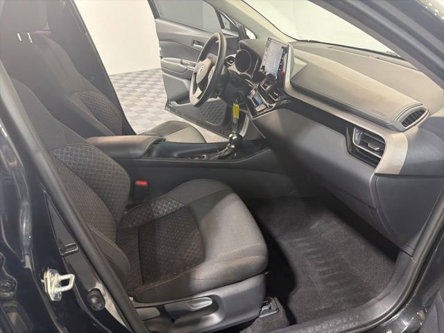 Used 2021 Toyota C-HR LE FWD image 27