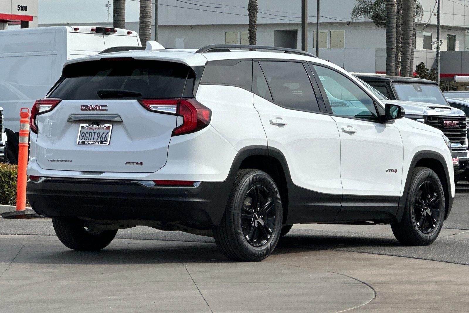 Certified 2023 GMC Terrain AT4 w/ Infotainment Package II image 4