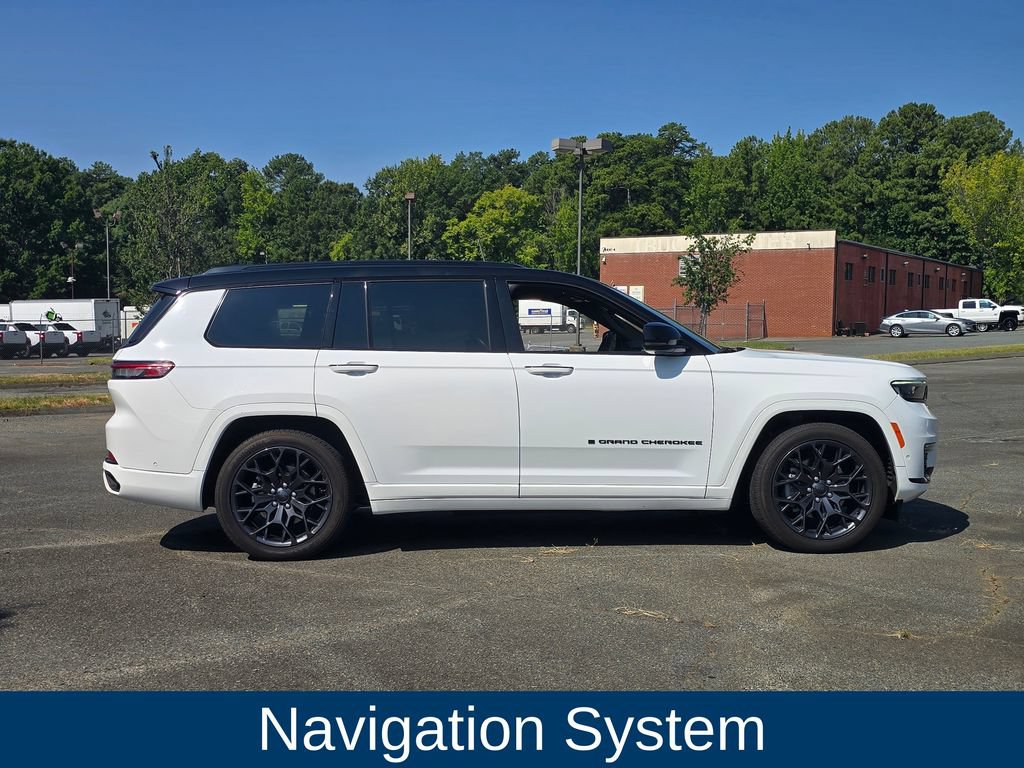 Used 2023 Jeep Grand Cherokee L Summit w/ High Altitude Package AWD/4WD image 2