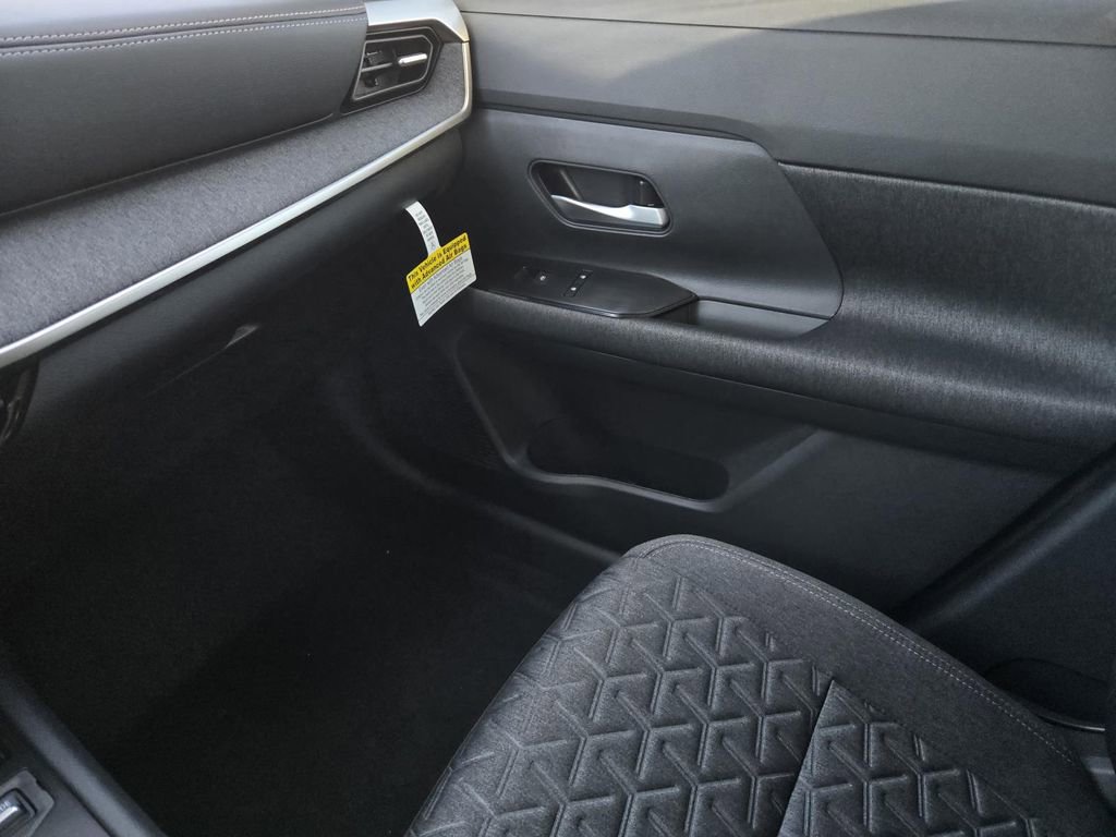 New 2026 Nissan Kicks SV image 25