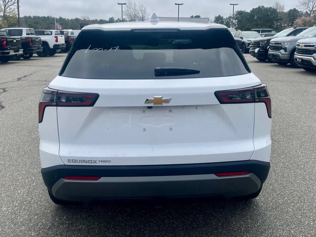 New 2026 Chevrolet Equinox LT w/ Safety and Technology Package AWD/4WD image 4