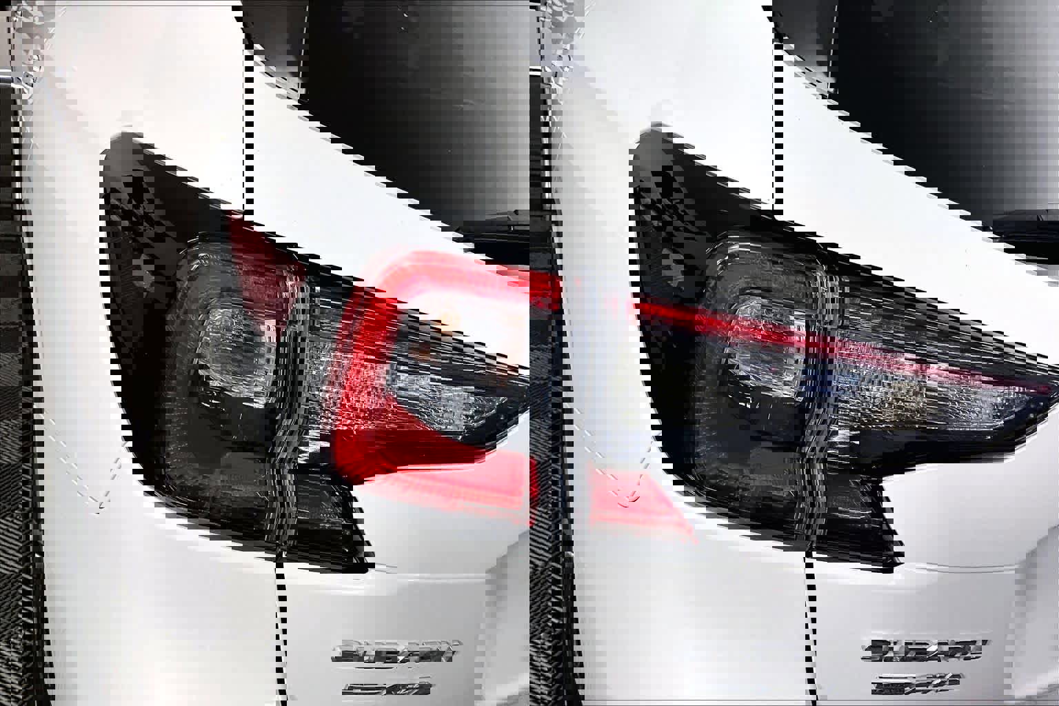 Used 2020 Subaru Outback Touring w/ Popular Package #2 image 27