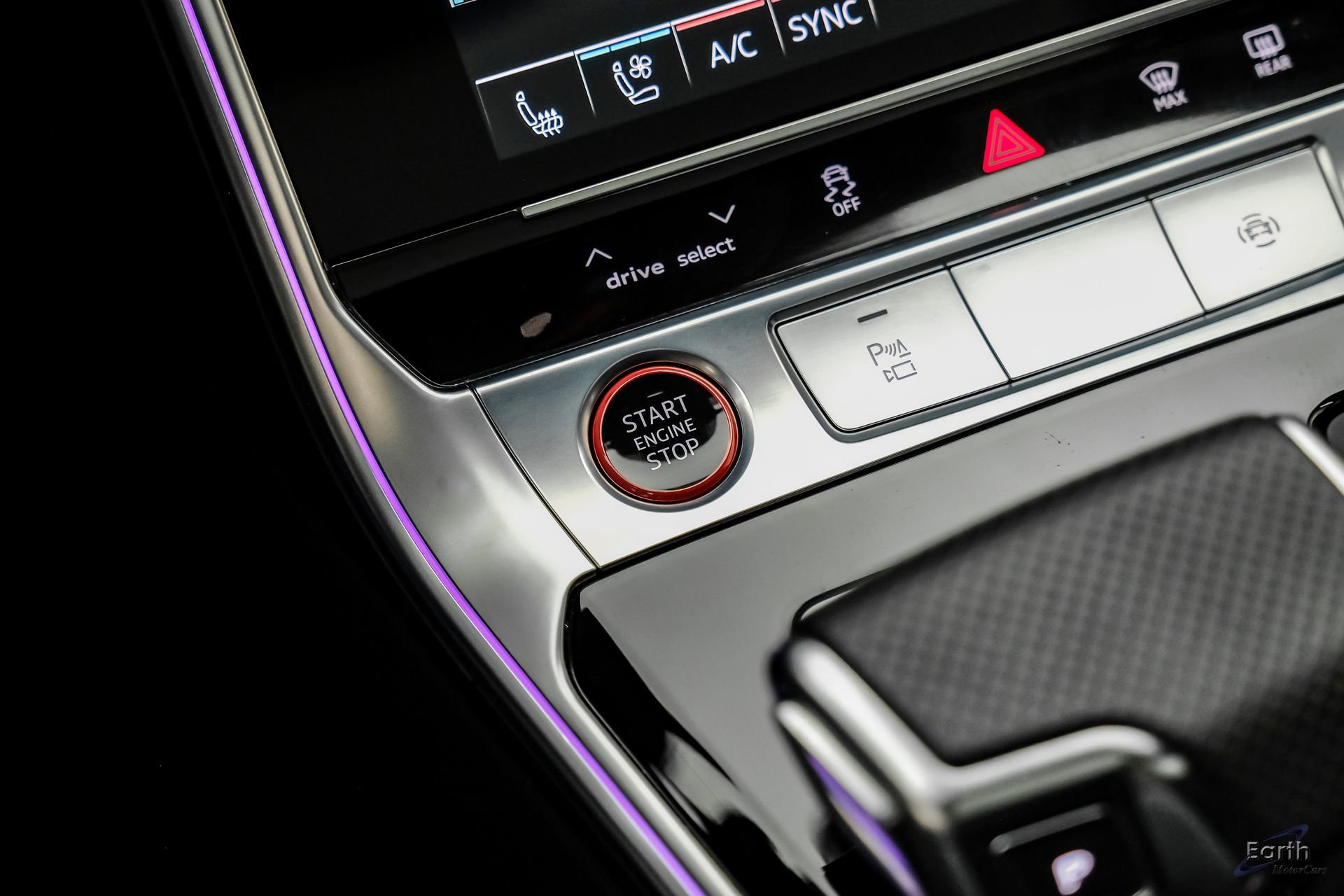 Used 2023 Audi RS 6 w/ Black Optic Package image 85