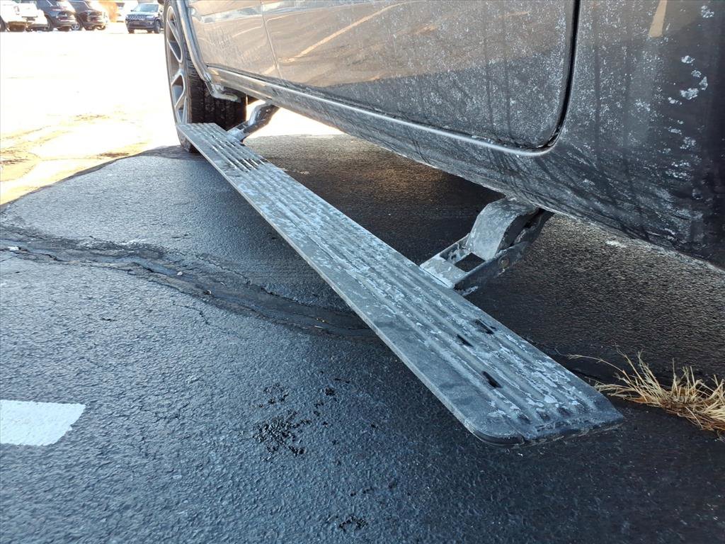 Certified 2019 RAM 1500 Laramie image 12