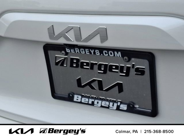 Certified 2024 Kia Niro LX FWD image 33