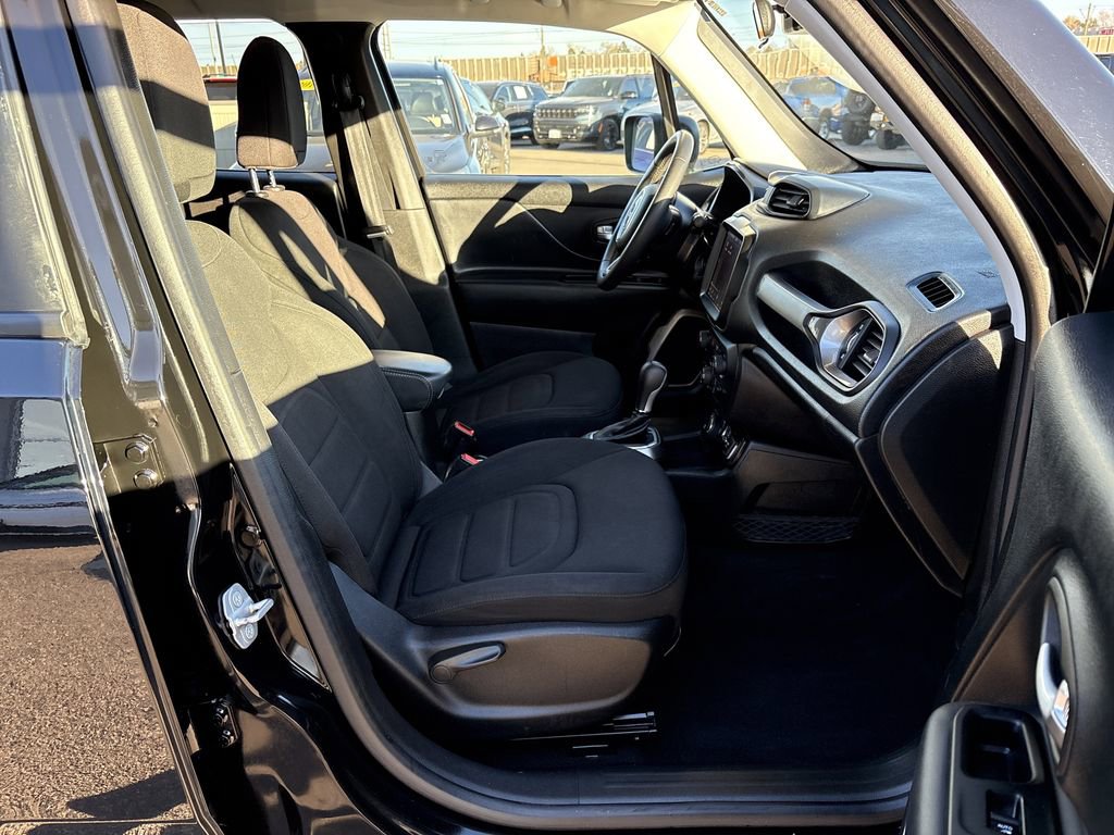 Used 2022 Jeep Renegade Latitude image 26