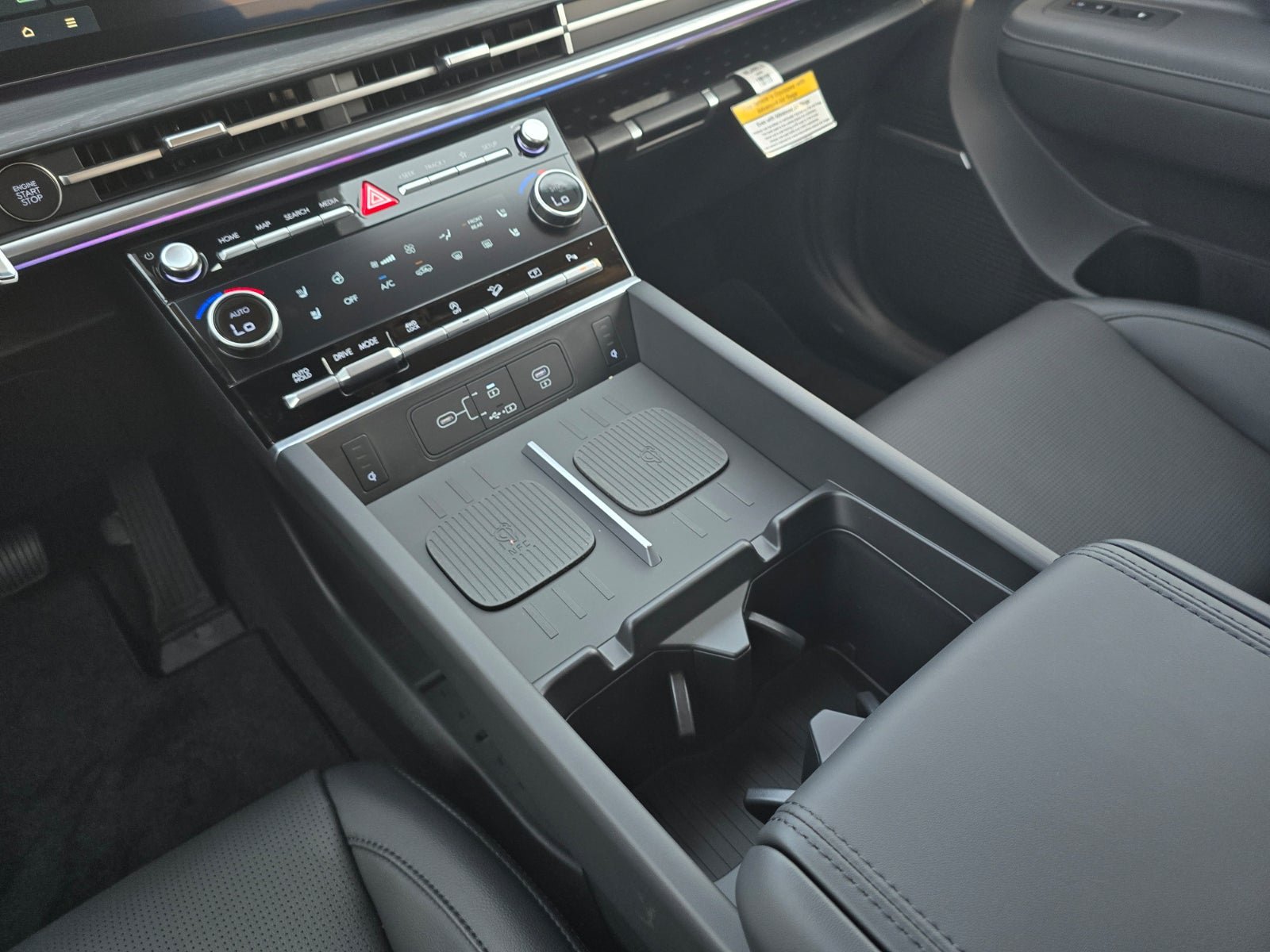 New 2027 Hyundai Santa Fe Limited AWD/4WD image 16