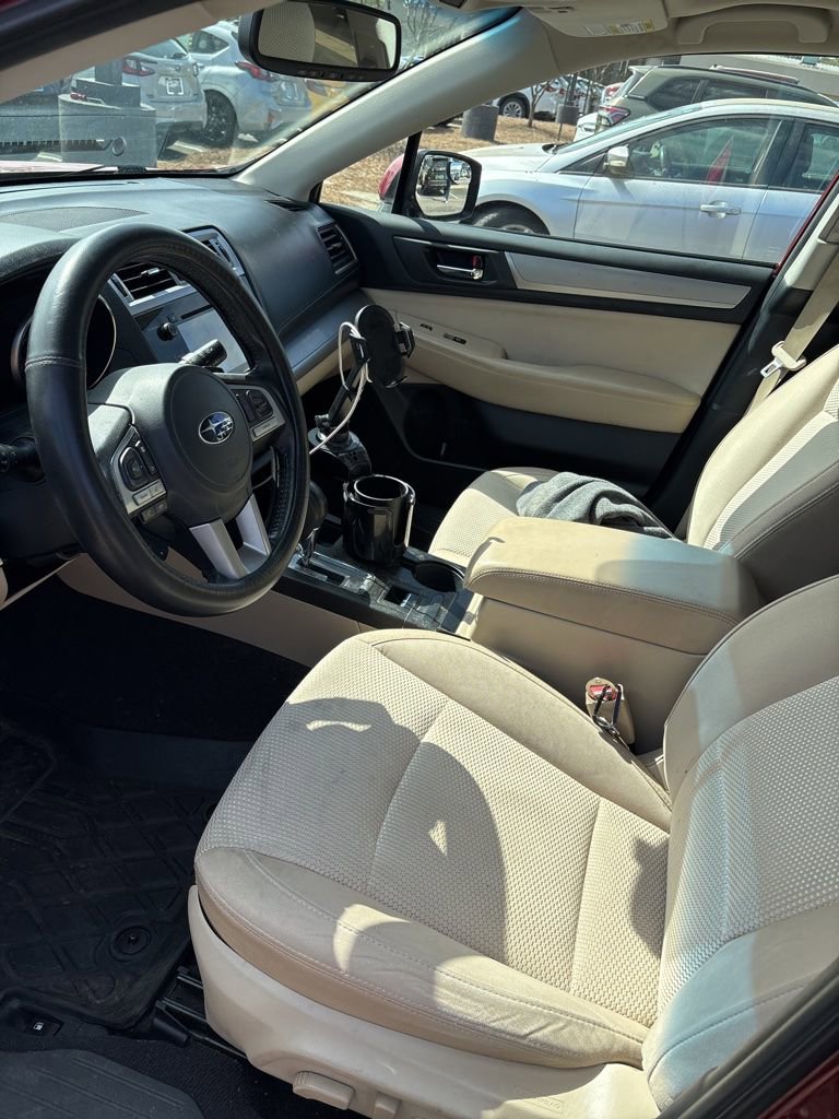 Used 2015 Subaru Outback 2.5i Premium image 6