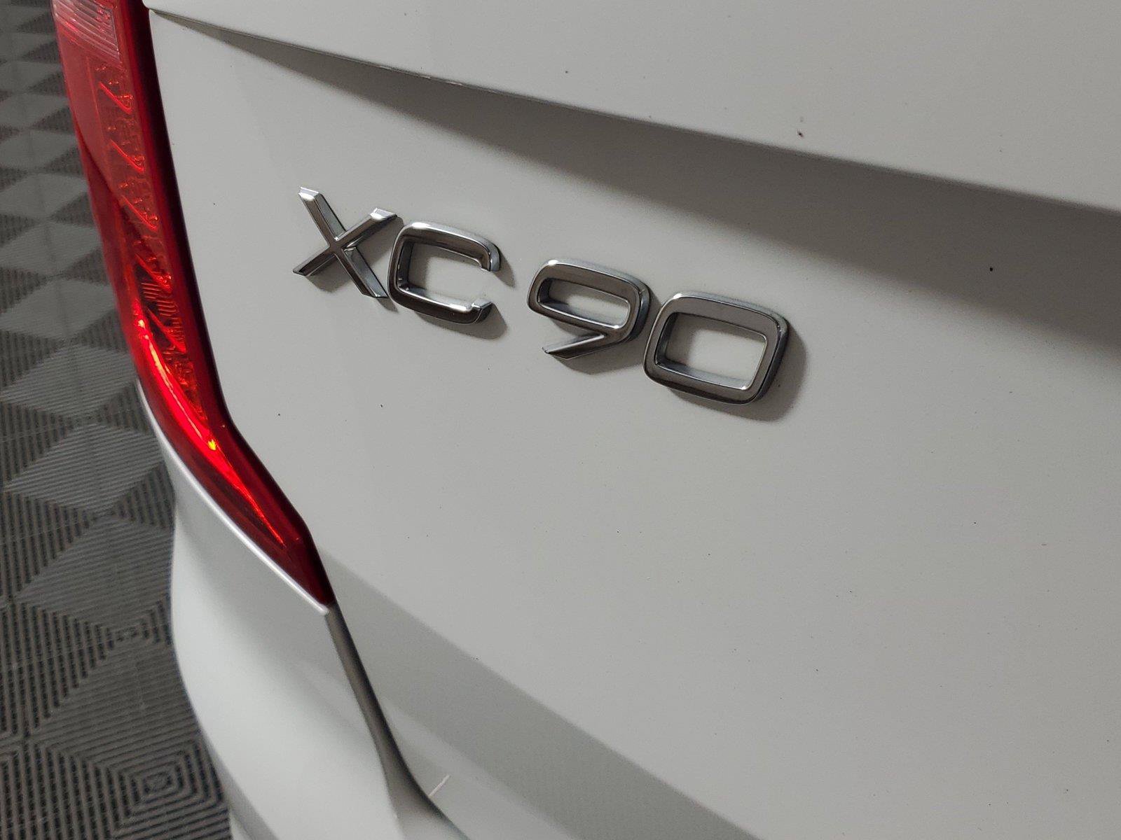 Certified 2023 Volvo XC90 B6 Plus w/ Protection Package AWD/4WD image 7