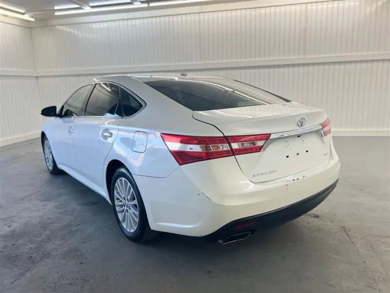 Used 2013 Toyota Avalon XLE image 7
