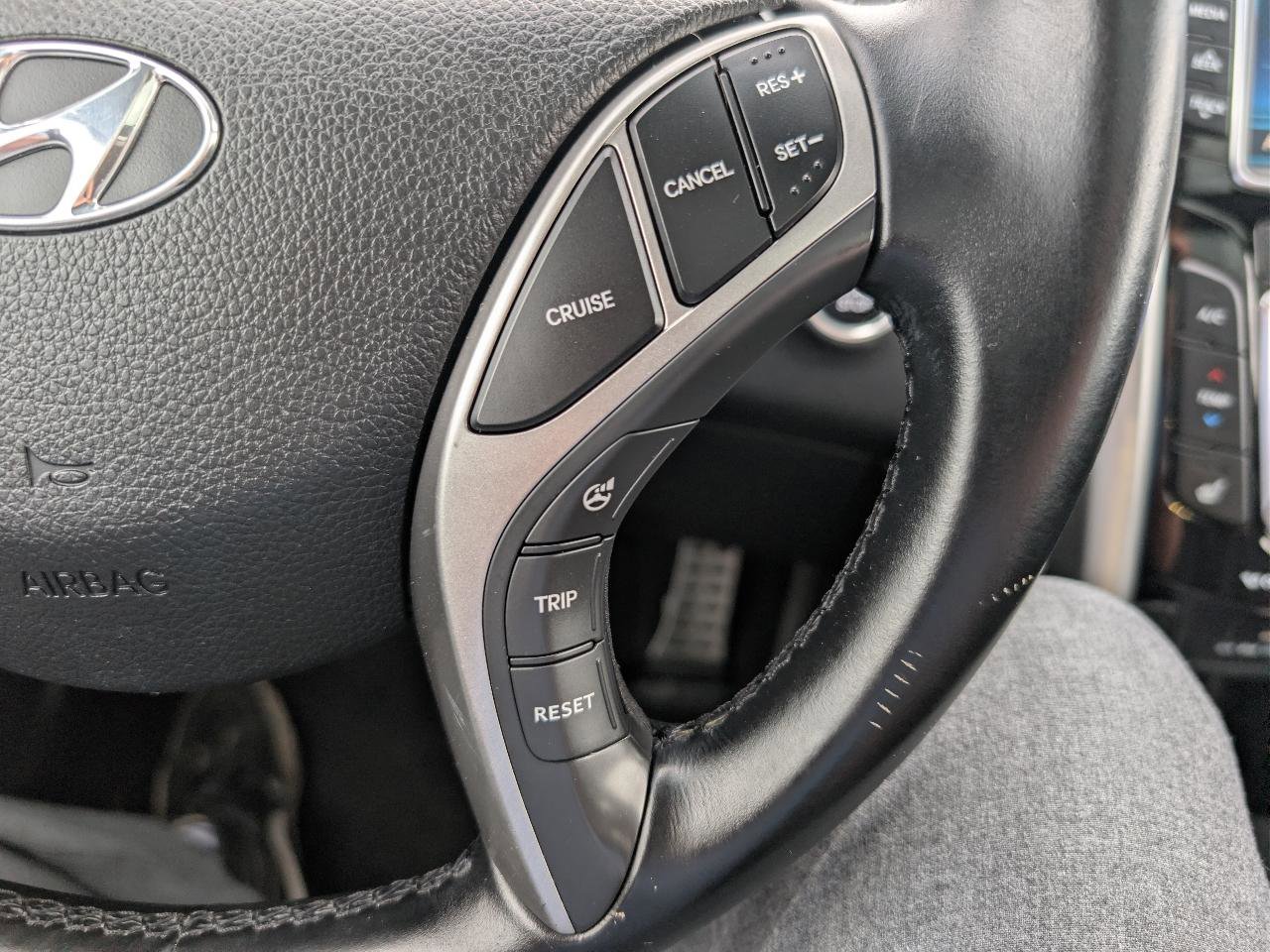 Used 2014 Hyundai Elantra GT w/ Option Group 03 image 24