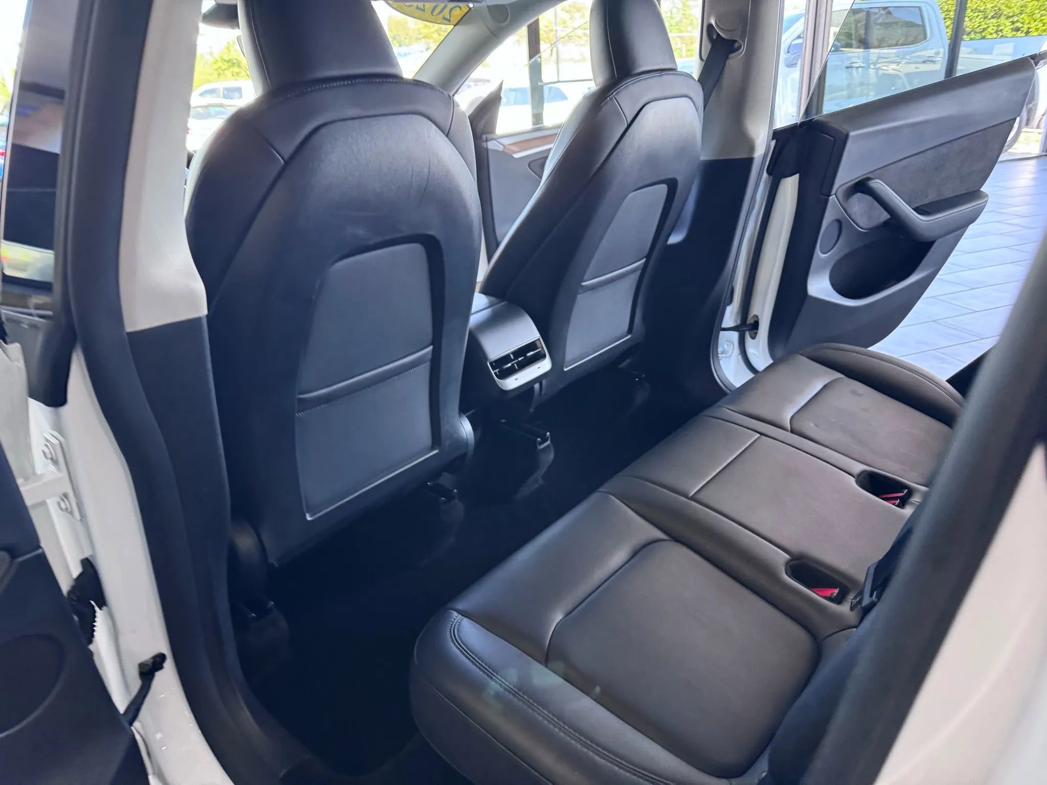 Used 2023 Tesla Model Y Long Range image 16