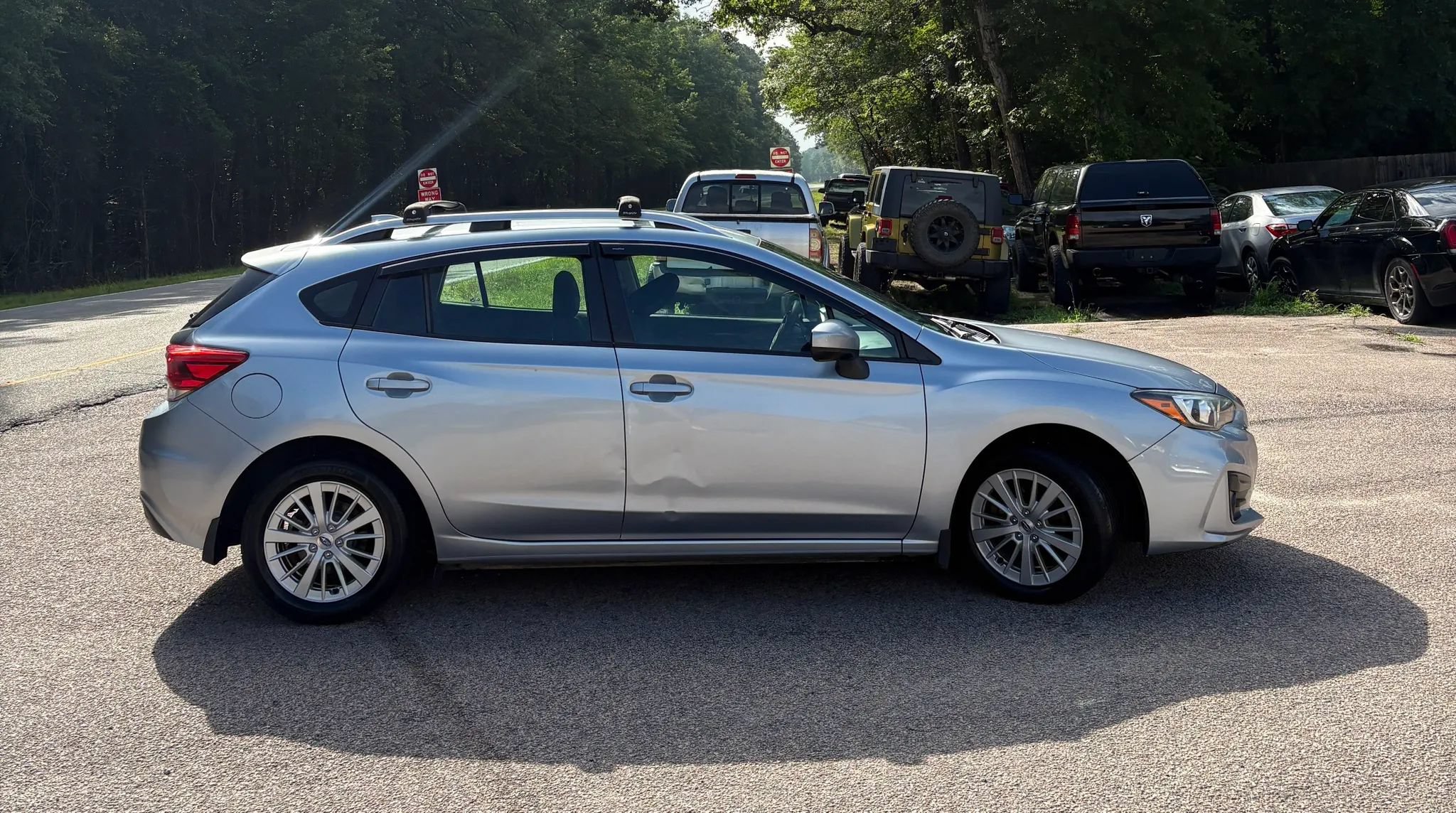 Used 2017 Subaru Impreza 2.0i Premium AWD/4WD image 6