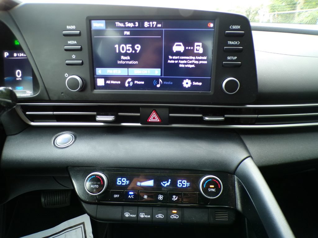 Used 2022 Hyundai Elantra SEL w/ Cargo Package FWD image 25