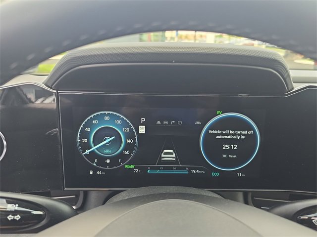 New 2025 Hyundai Elantra SEL image 15