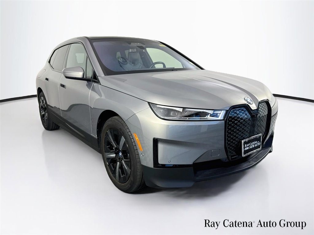 Used 2024 BMW iX xDrive50 w/ Premium Package AWD/4WD image 1