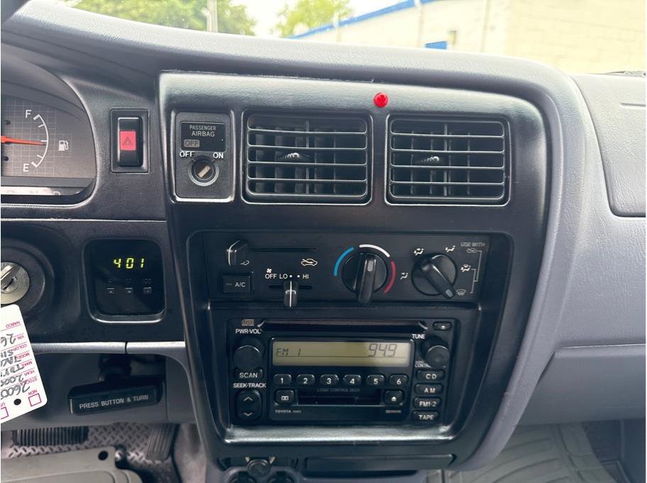 Used 2000 Toyota Tacoma 2WD Xtracab image 16