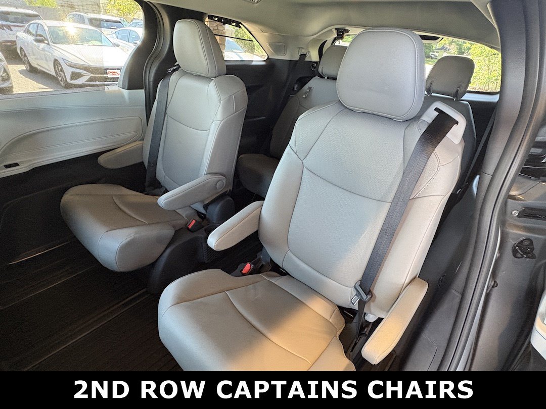 Used 2026 Toyota Sienna XLE AWD/4WD image 26
