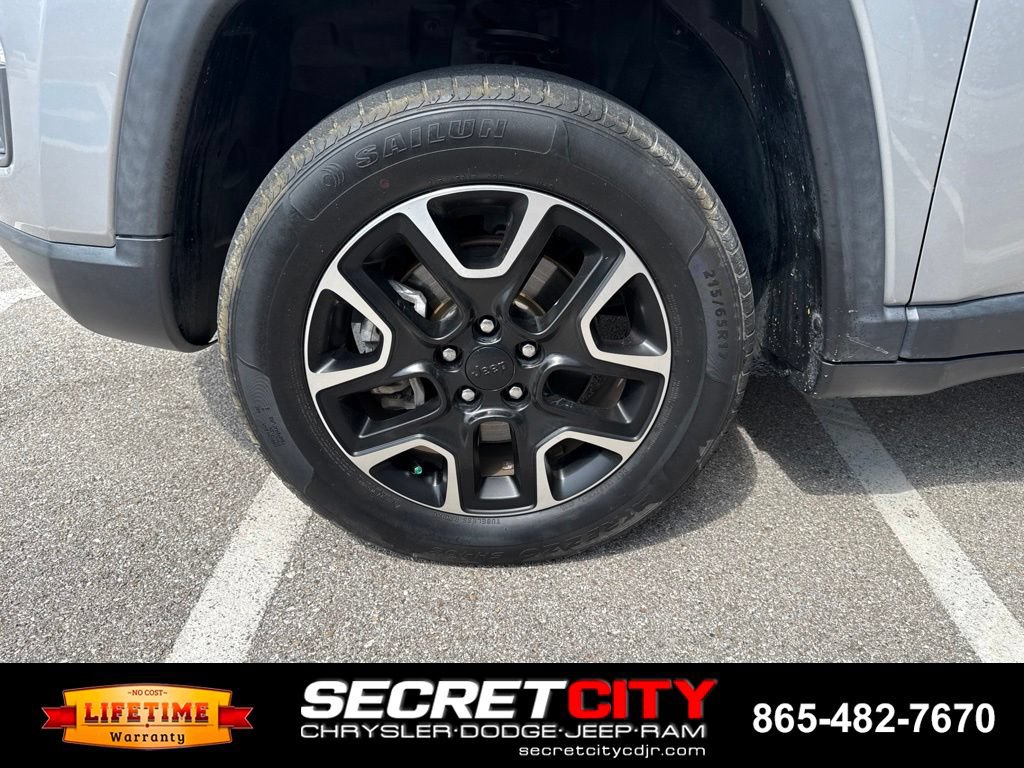 Used 2021 Jeep Compass Trailhawk AWD/4WD image 21