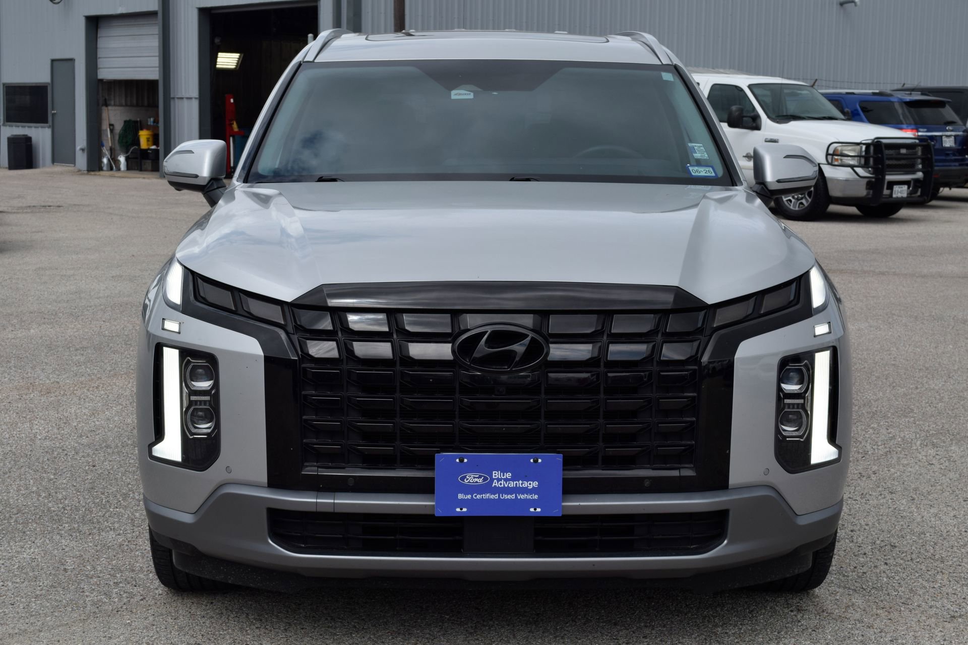 Used 2023 Hyundai Palisade Limited image 2
