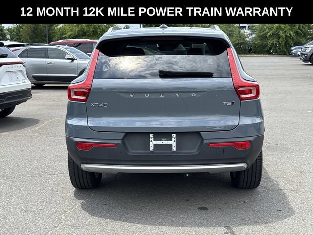 Used 2020 Volvo XC40 T5 Momentum w/ Protection Package Premier AWD/4WD image 3